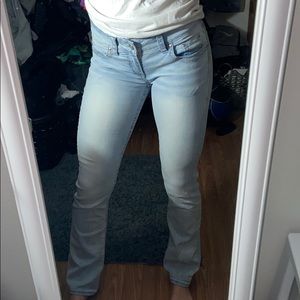 Women’s light wash boot cut jeans